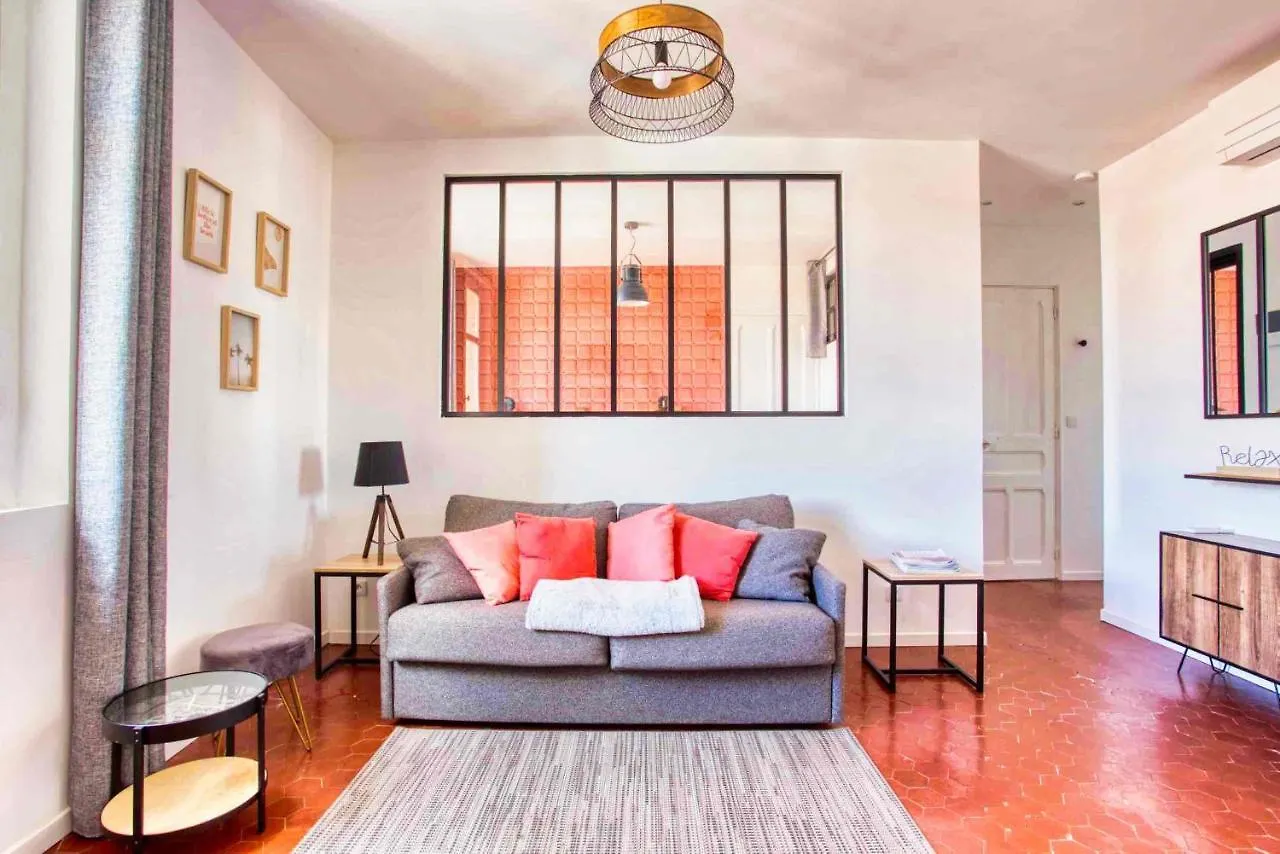 Apartment Suite Lamartine Saint-Raphael