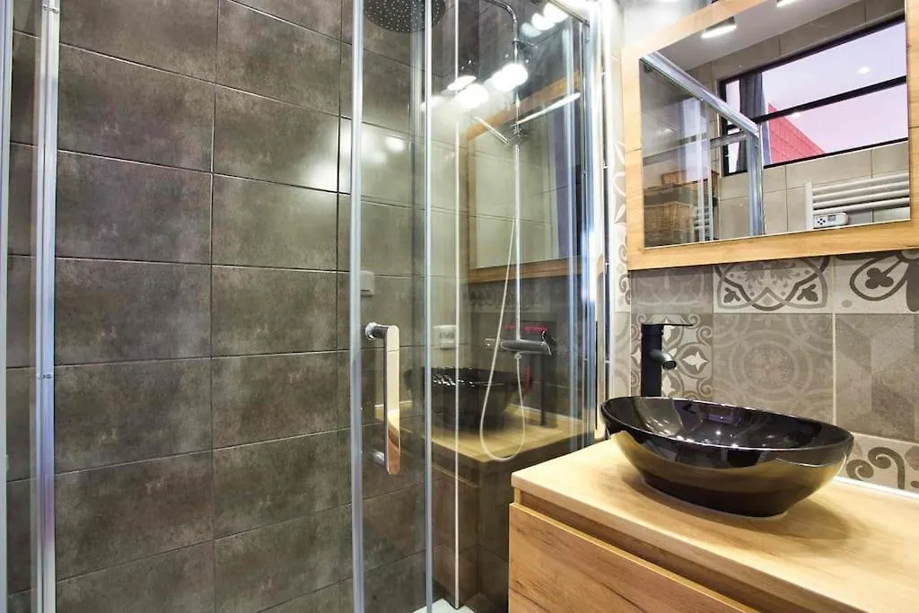 Apartment Suite Lamartine Saint-Raphael